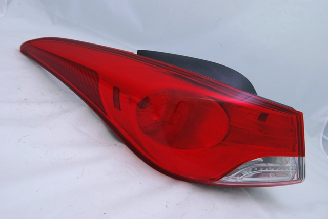 Aftermarket TAILLIGHTS for HYUNDAI - ELANTRA, ELANTRA,11-13,RT Taillamp assy outer